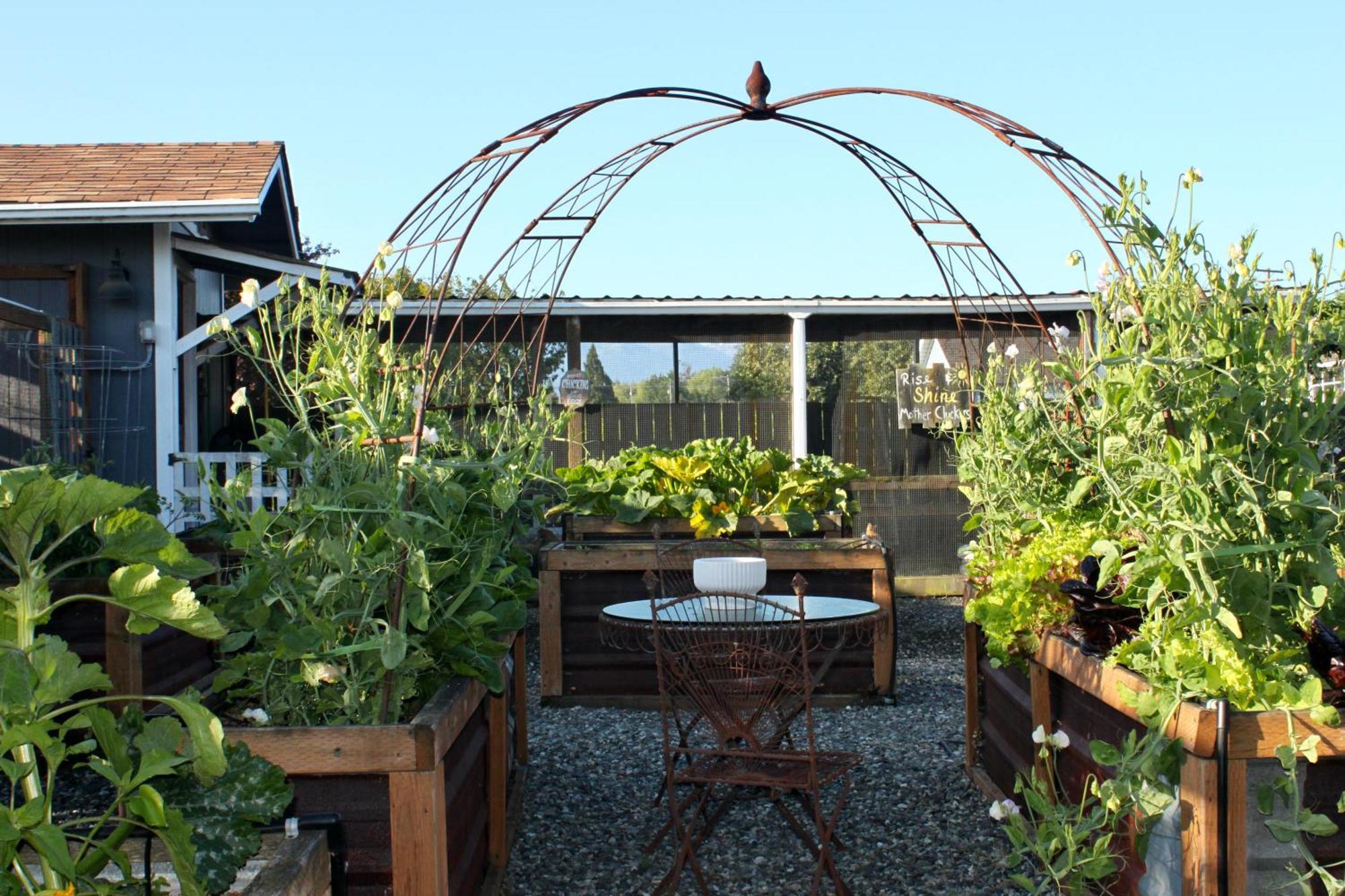 Dungeness Barn House Bed And Breakfast At Two Crows Farm Sequim Exterior photo