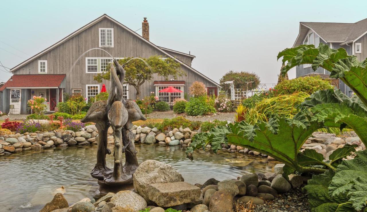 Dungeness Barn House Bed And Breakfast At Two Crows Farm Sequim Exterior photo